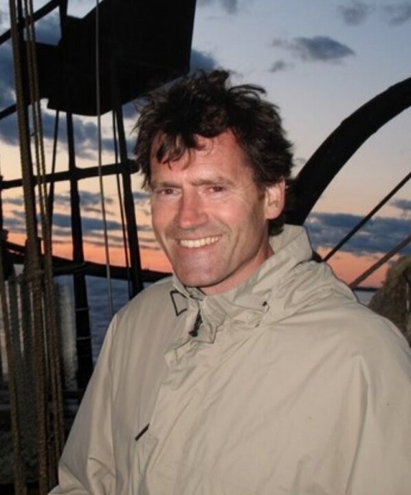 You are currently viewing Paul Toal